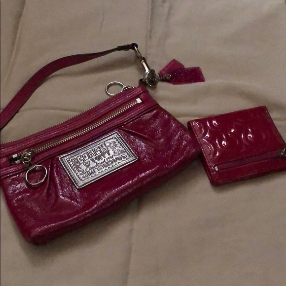 Small wristlet - Picture 1 of 6